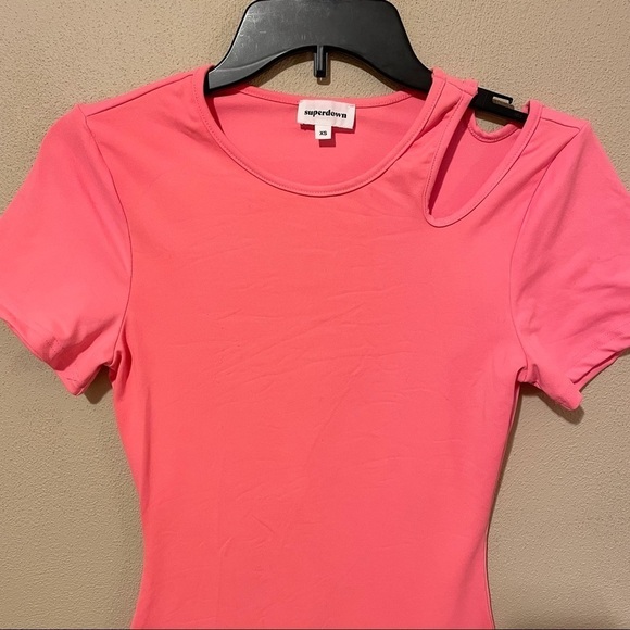 Superdown Carol Cut Out Mini Barbiecore Bodycon Dress in Coral Pink XS - Picture 5 of 12